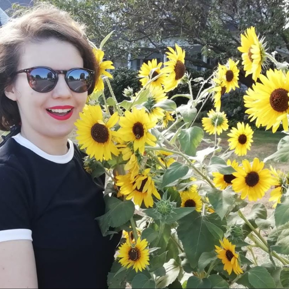 Meet your Posher, Emily